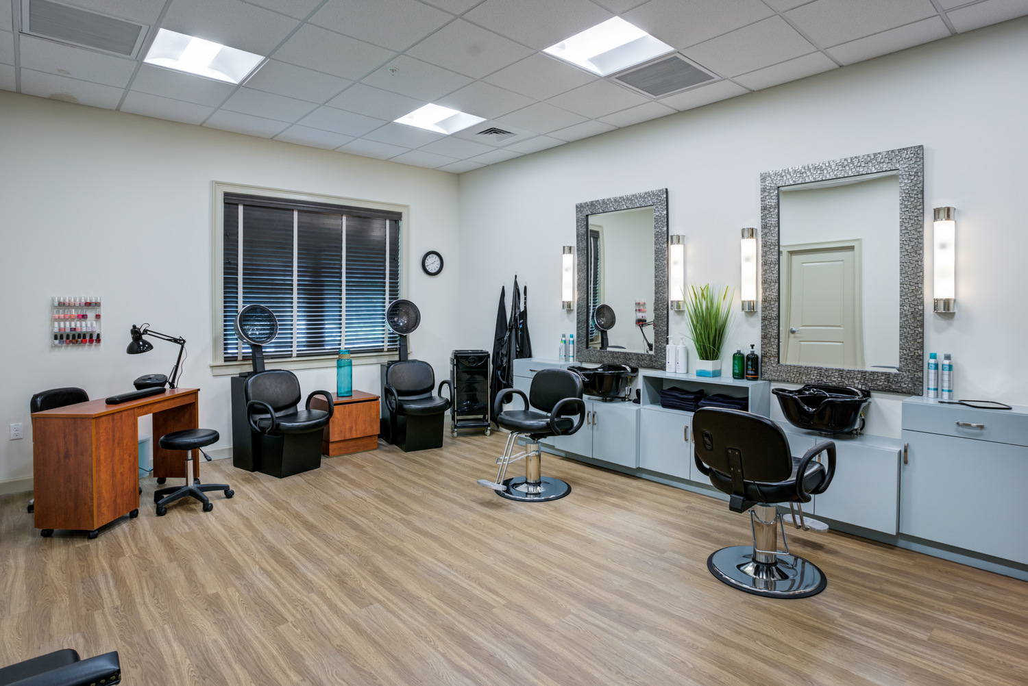 Arbor Terrace Citrus Park-2025 Beatuy Shop 1